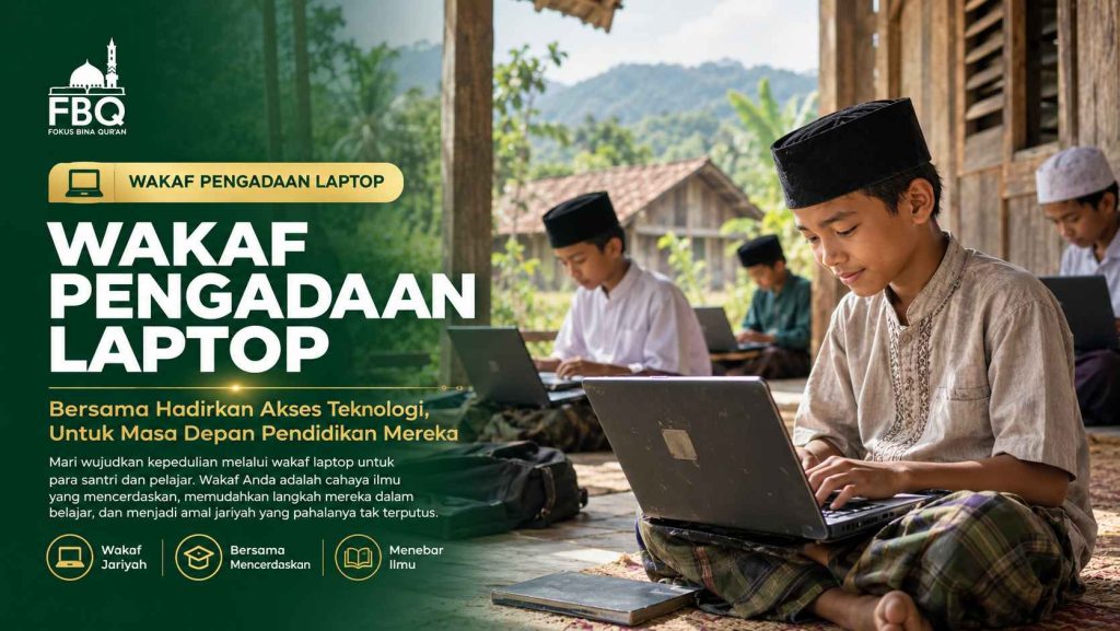 Santri dan pelajar di pedesaan menggunakan laptop untuk belajar dalam program wakaf pengadaan laptop